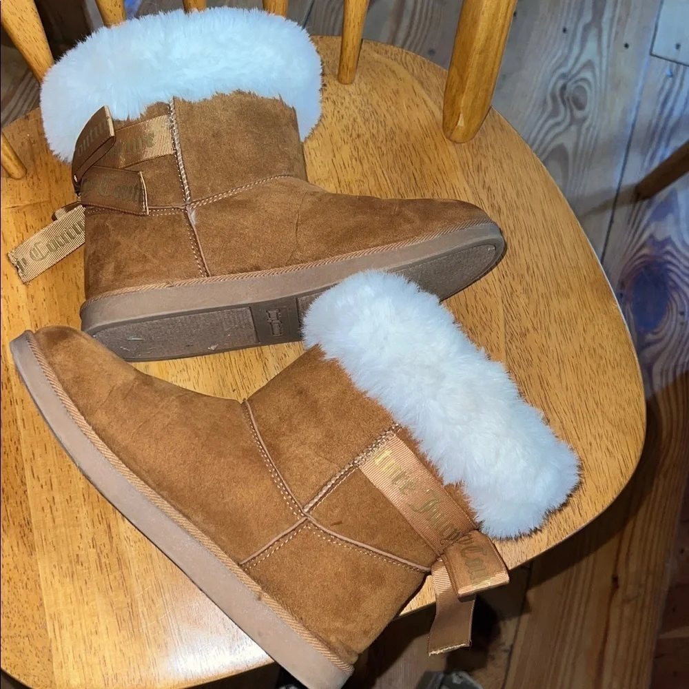 Juicy Couture White Fur Lined Footwear Suede 7